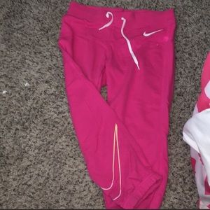 NIKE JOGGERS